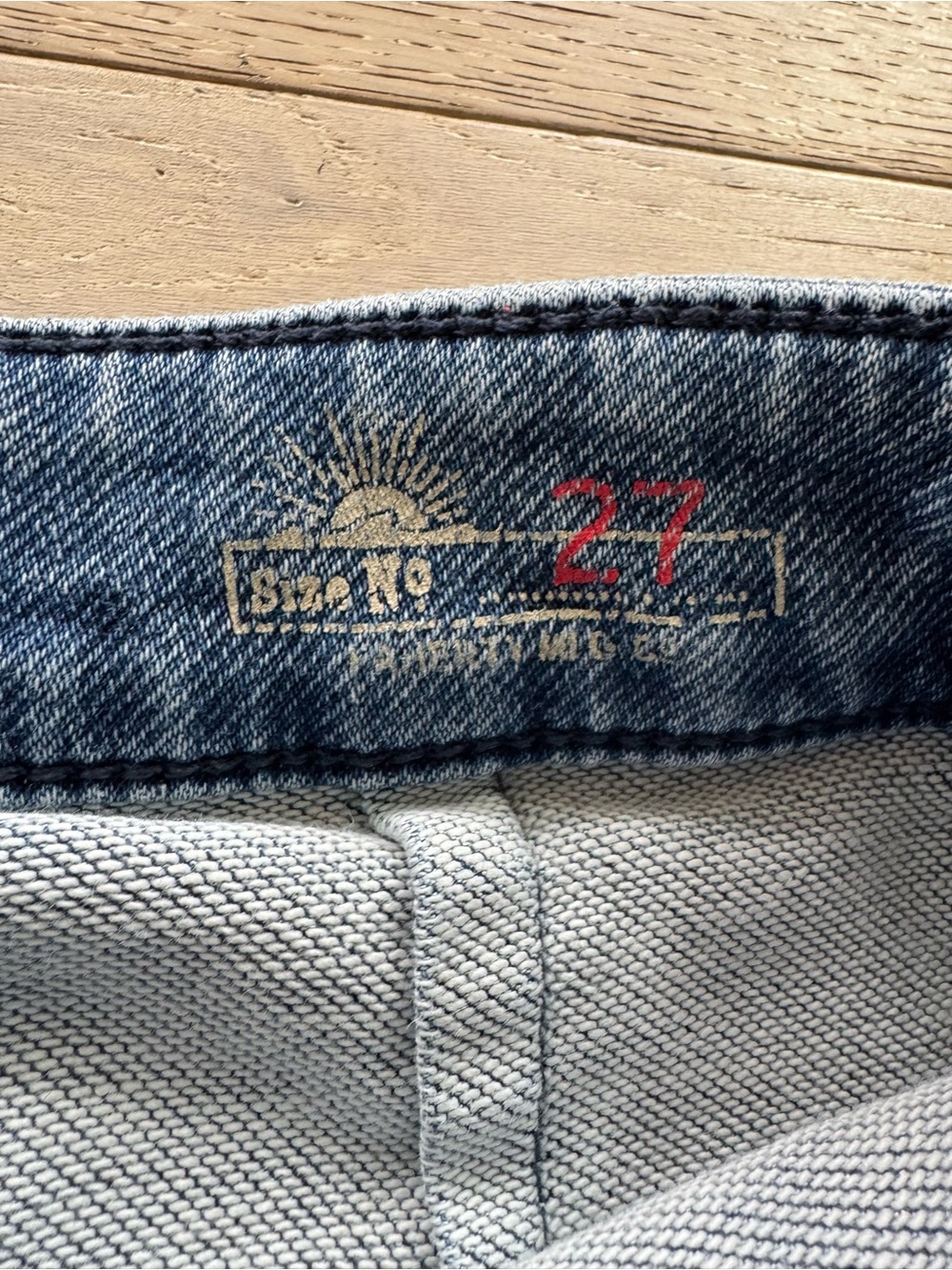 FAHERTY WOMEN'S TERRY PATCH POCKET JEANS 27 - Picture 5 of 8